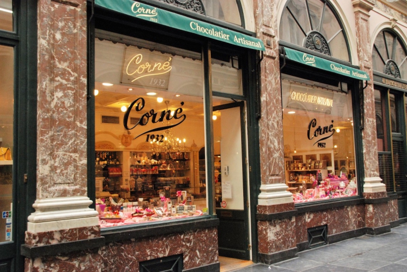 chocolaterie-RIANS-min_chocolate_chocolaterie_shop_luxury_chic_gallery_brussels_belgium-558146